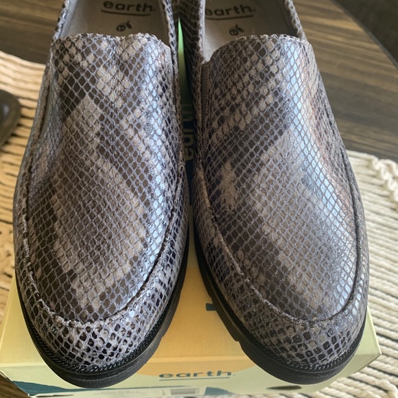 New earth size 6 - Picture 4 of 12